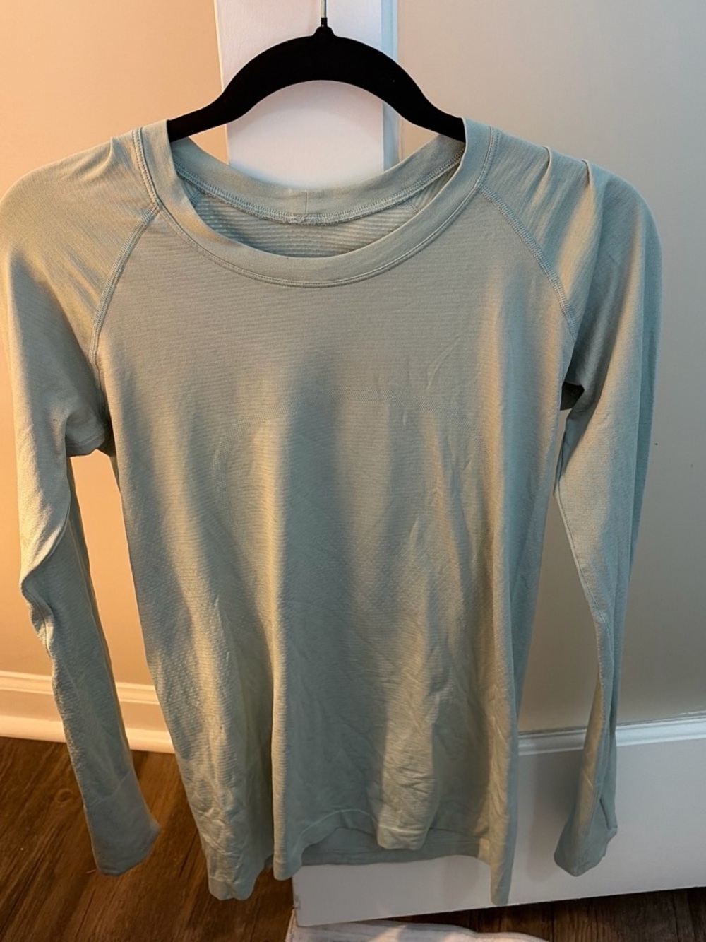 lululemon athletica Long Sleeve Top in Light Sage Green